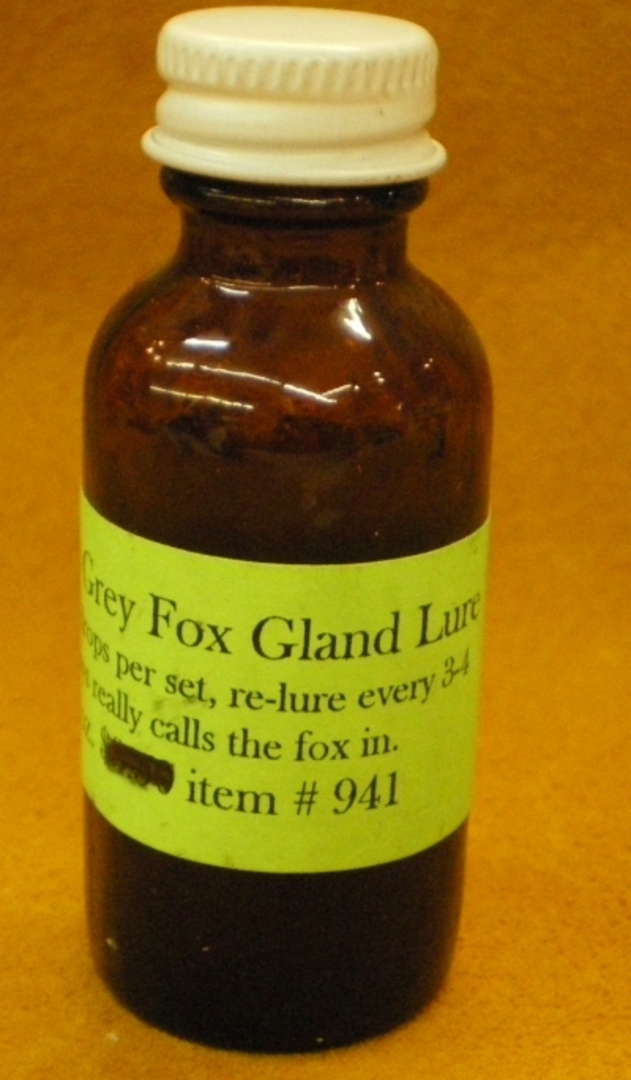 Heck's Grey Fox Gland Lure - Click Image to Close